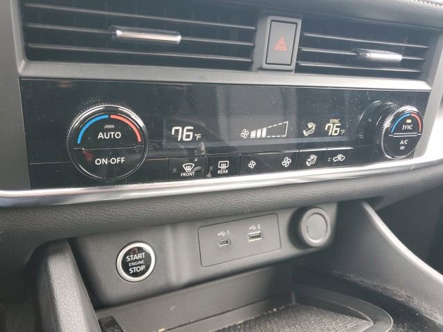 Certified 2023 Nissan Rogue SV image 26