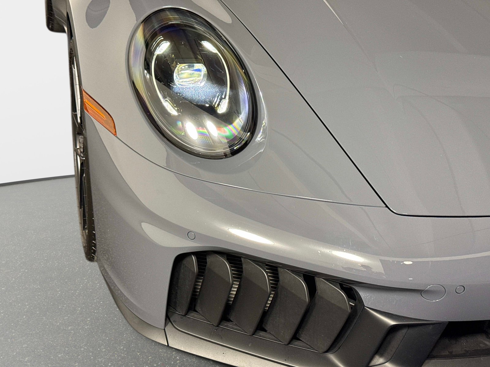 Used 2025 Porsche 911 Targa 4 GTS image 9