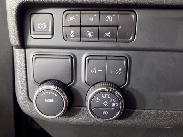 Used 2025 Chevrolet Tahoe High Country RWD image 19