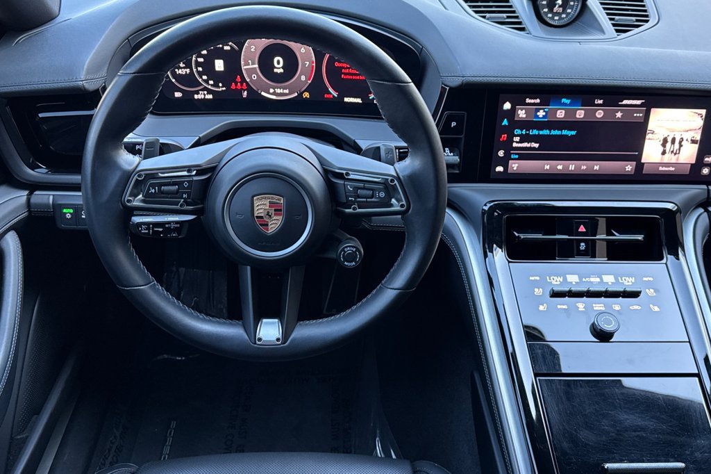 Used 2024 Porsche Panamera RWD image 17
