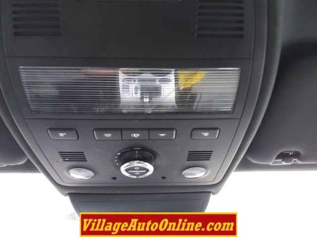 Used 2017 Volkswagen Touareg Wolfsburg Edition image 45