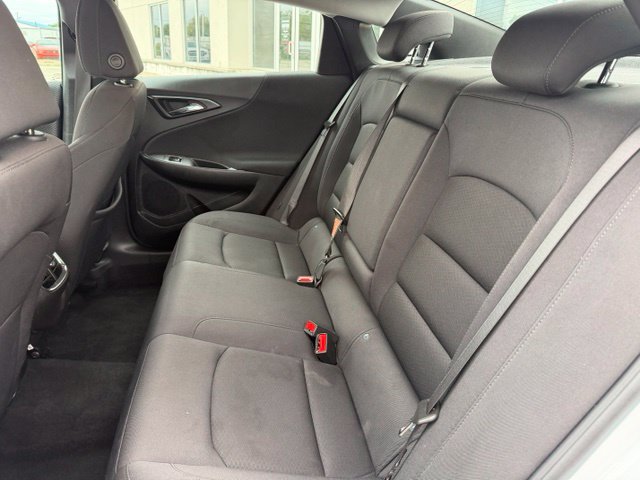 Used 2024 Chevrolet Malibu LT FWD image 13