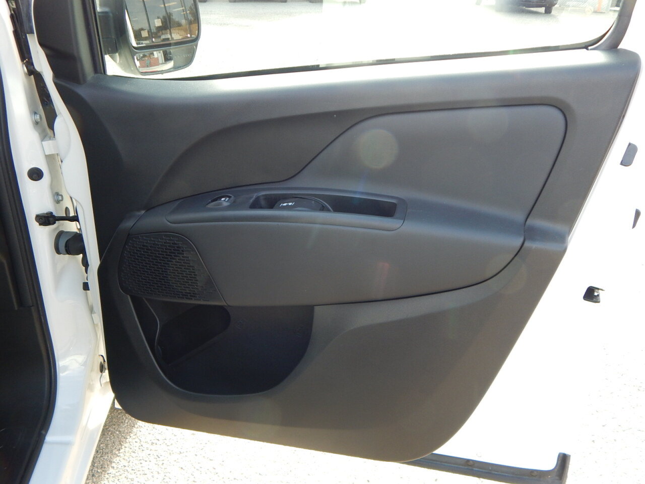Used 2019 RAM ProMaster City Tradesman SLT FWD image 14