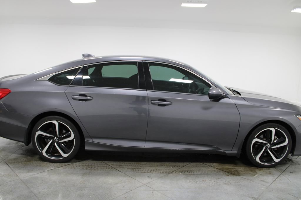 Used 2018 Honda Accord Sport image 11