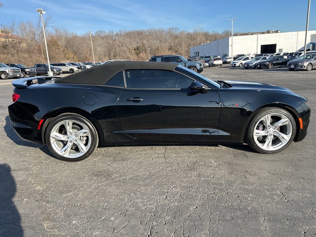 Used 2023 Chevrolet Camaro LT w/ Technology Package image 4