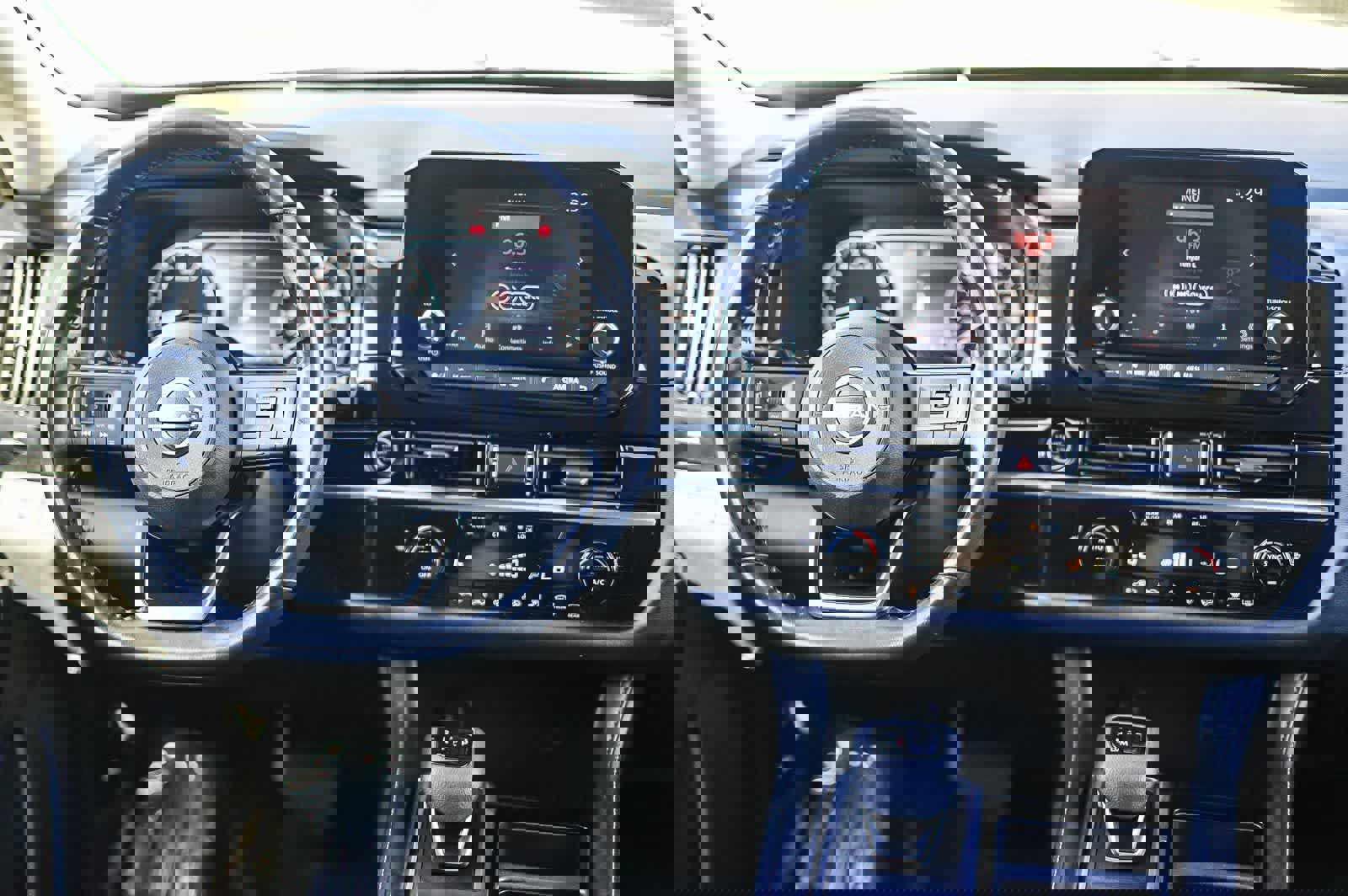 Used 2022 Nissan Pathfinder SV image 11