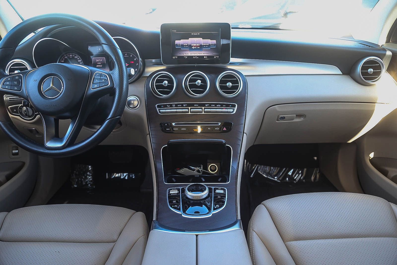 Used 2018 Mercedes-Benz GLC 300 4MATIC image 11