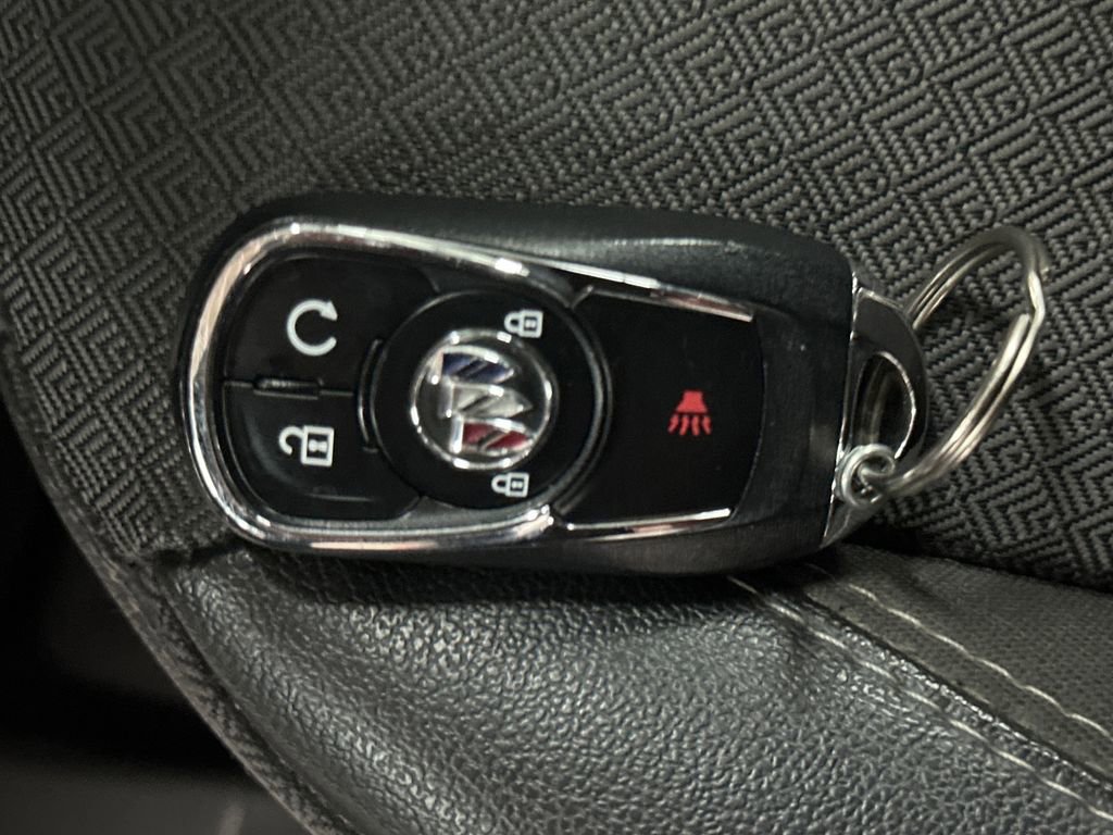 Used 2022 Buick Encore GX Preferred w/ Cold Weather Comfort Package image 29