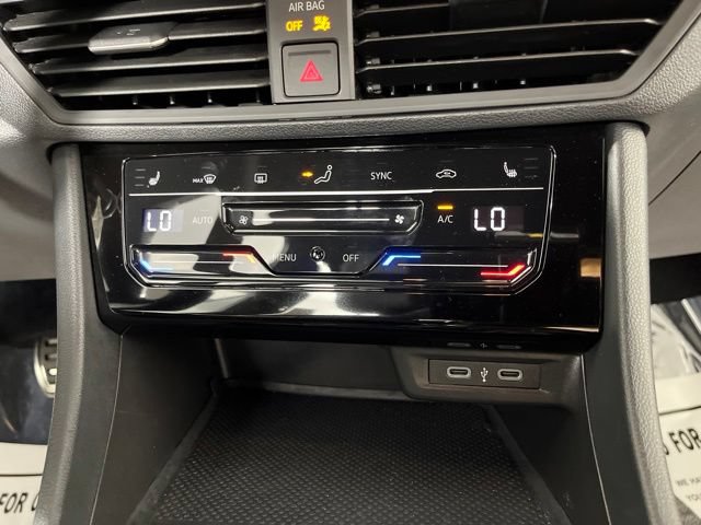 Used 2025 Volkswagen Jetta Sport FWD image 28
