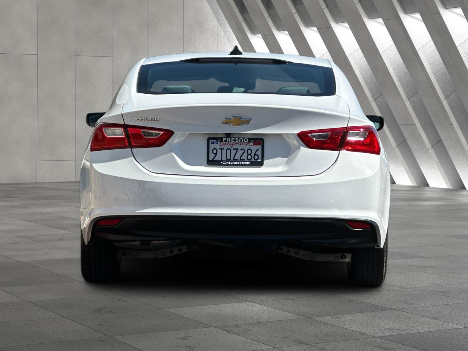 Used 2023 Chevrolet Malibu LS FWD image 5