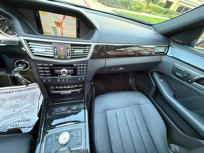 Used 2010 Mercedes-Benz E 550 Sedan image 61