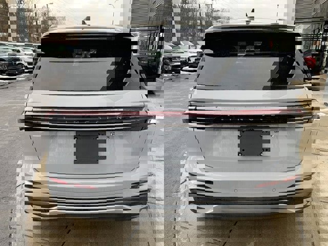 New 2026 Lincoln Nautilus Reserve w/ Jet Appearance Package image 11