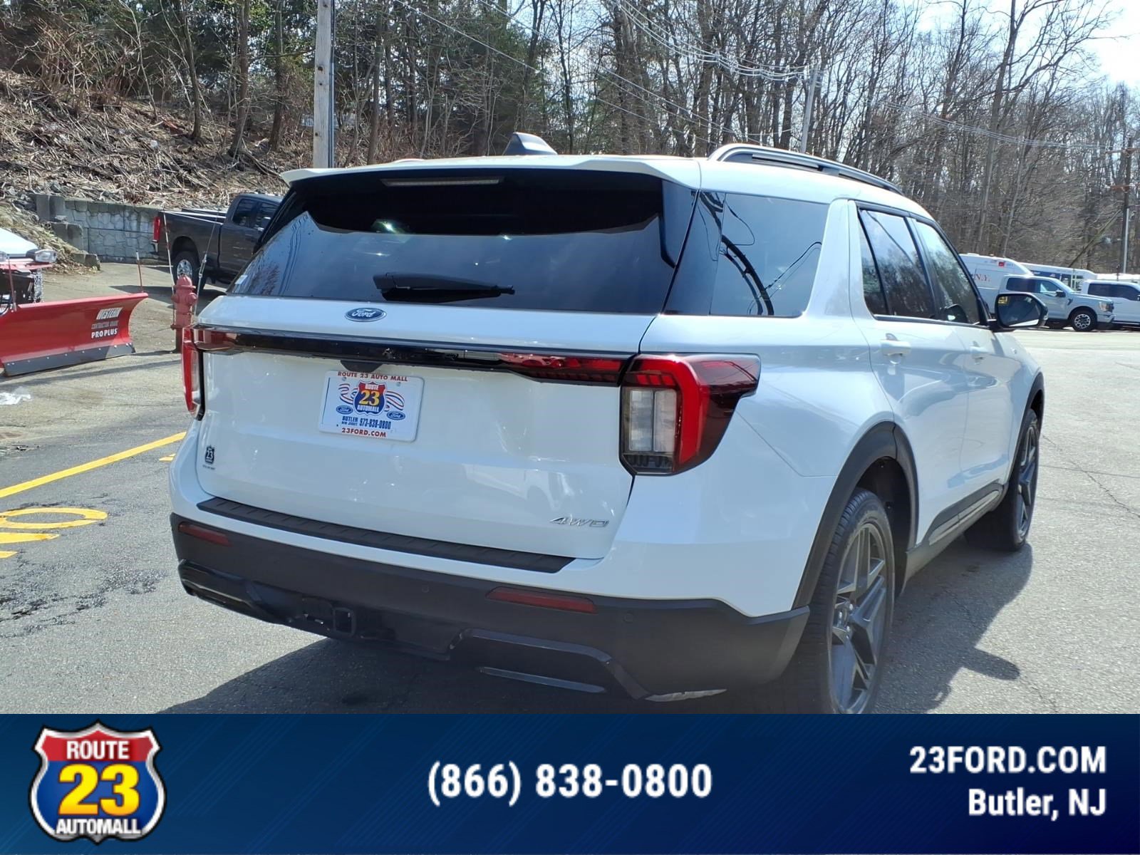 Certified 2025 Ford Explorer ST-Line w/ Premium Package AWD/4WD image 8