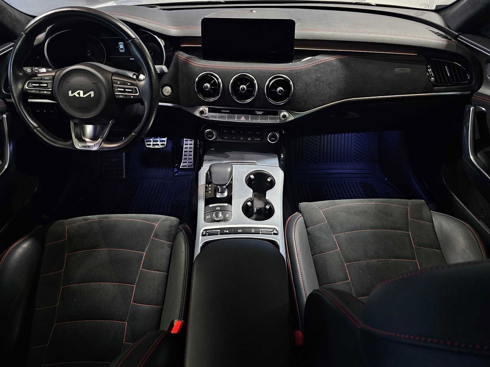 Used 2023 Kia Stinger GT2 w/ Option Group 015 image 18