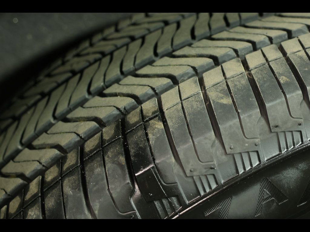 Used 2025 Chevrolet Traverse LT image 22