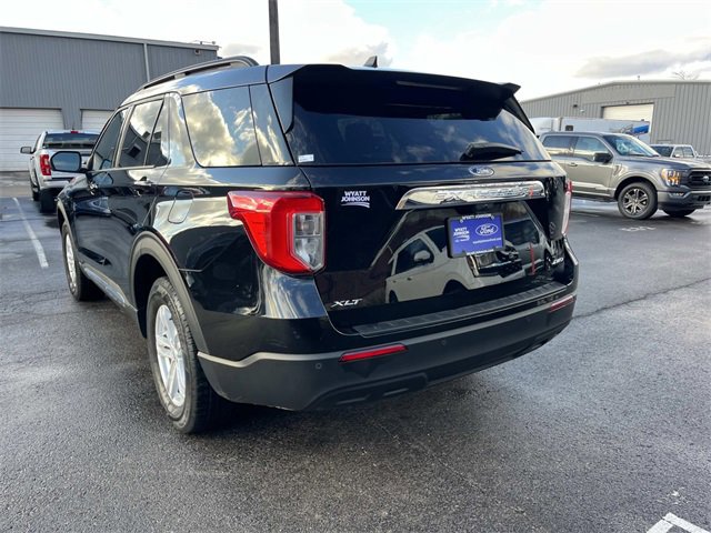 Used 2023 Ford Explorer XLT image 5