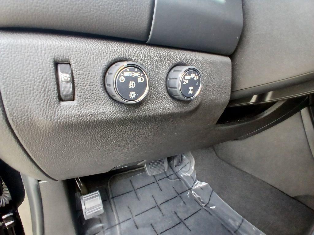 Used 2022 GMC Canyon AT4 image 13