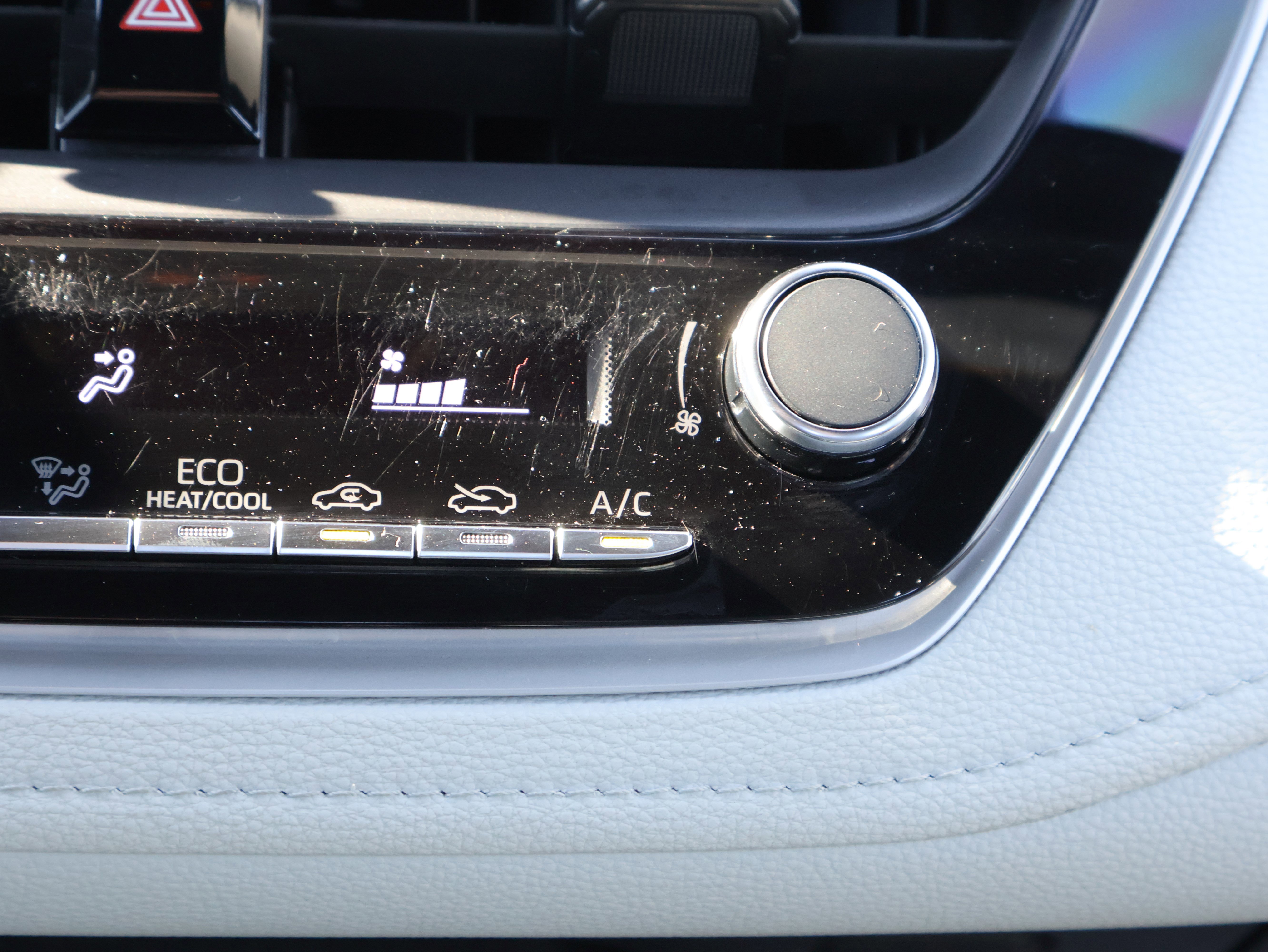 Used 2024 Toyota Corolla SE image 24