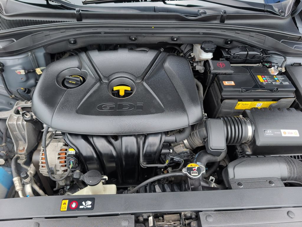 Used 2019 Hyundai Elantra GT FWD image 21