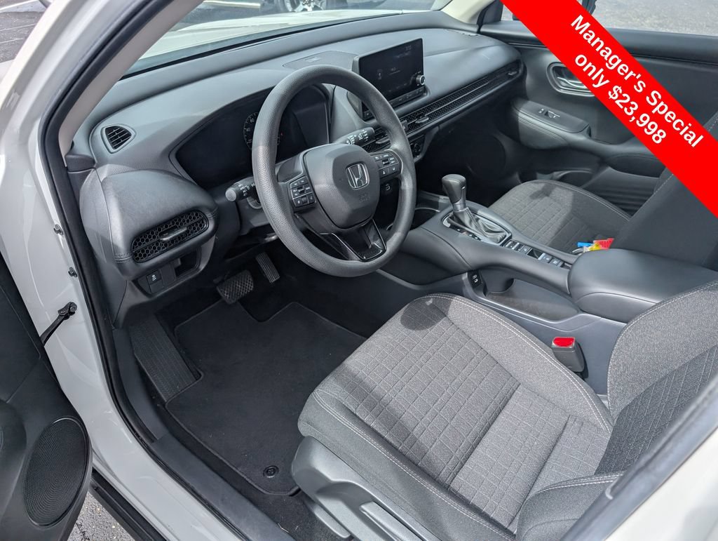 Used 2025 Honda HR-V LX image 13