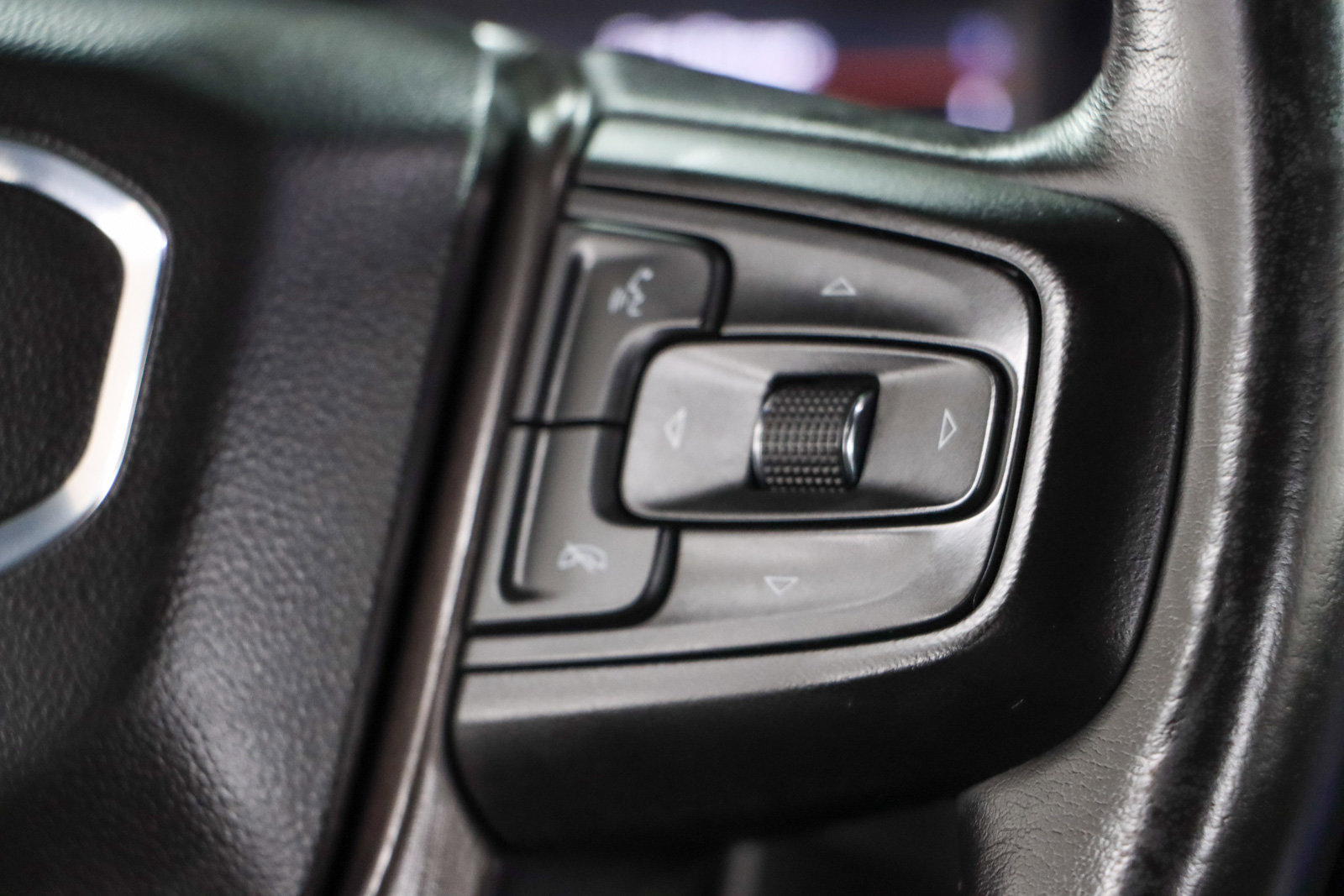 Used 2021 GMC Sierra 2500 AT4 image 15