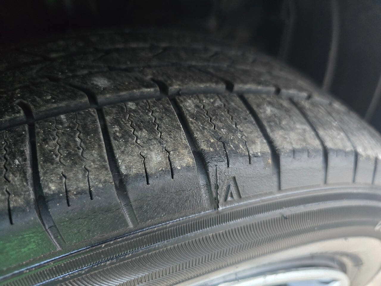 Used 2012 Toyota Yaris Sedan image 55