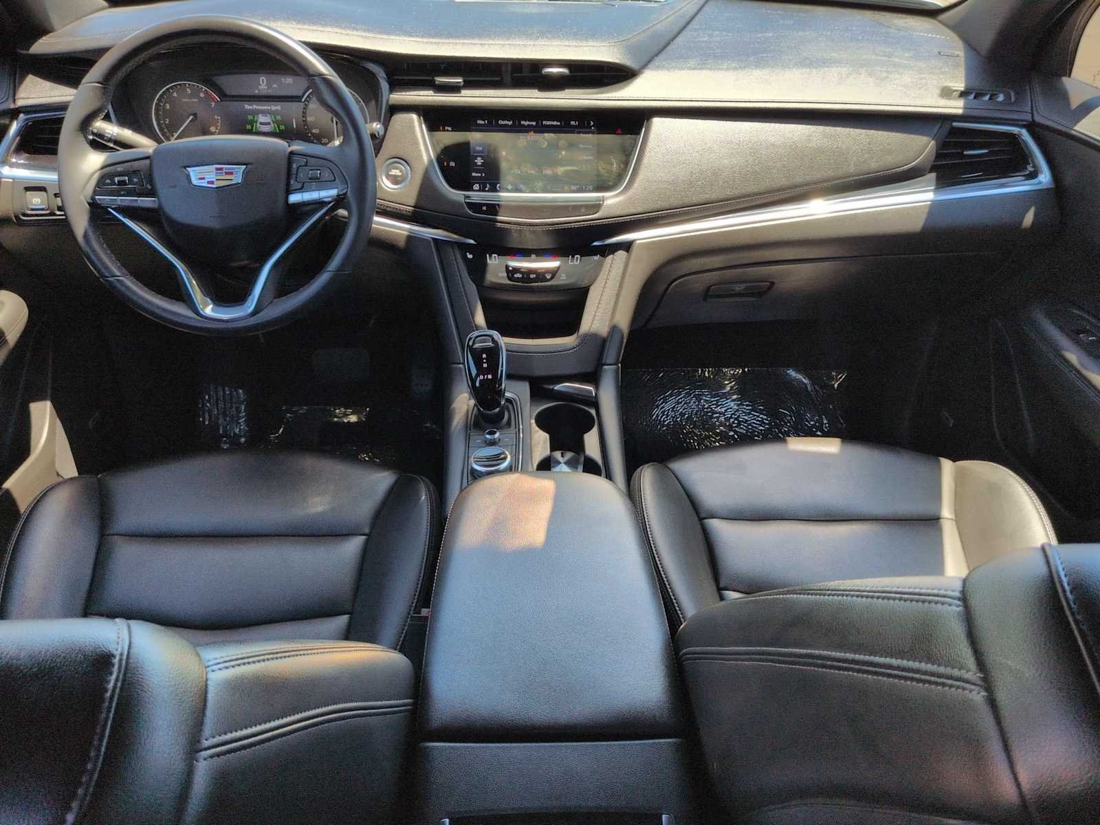 Certified 2023 Cadillac XT6 Luxury FWD image 13