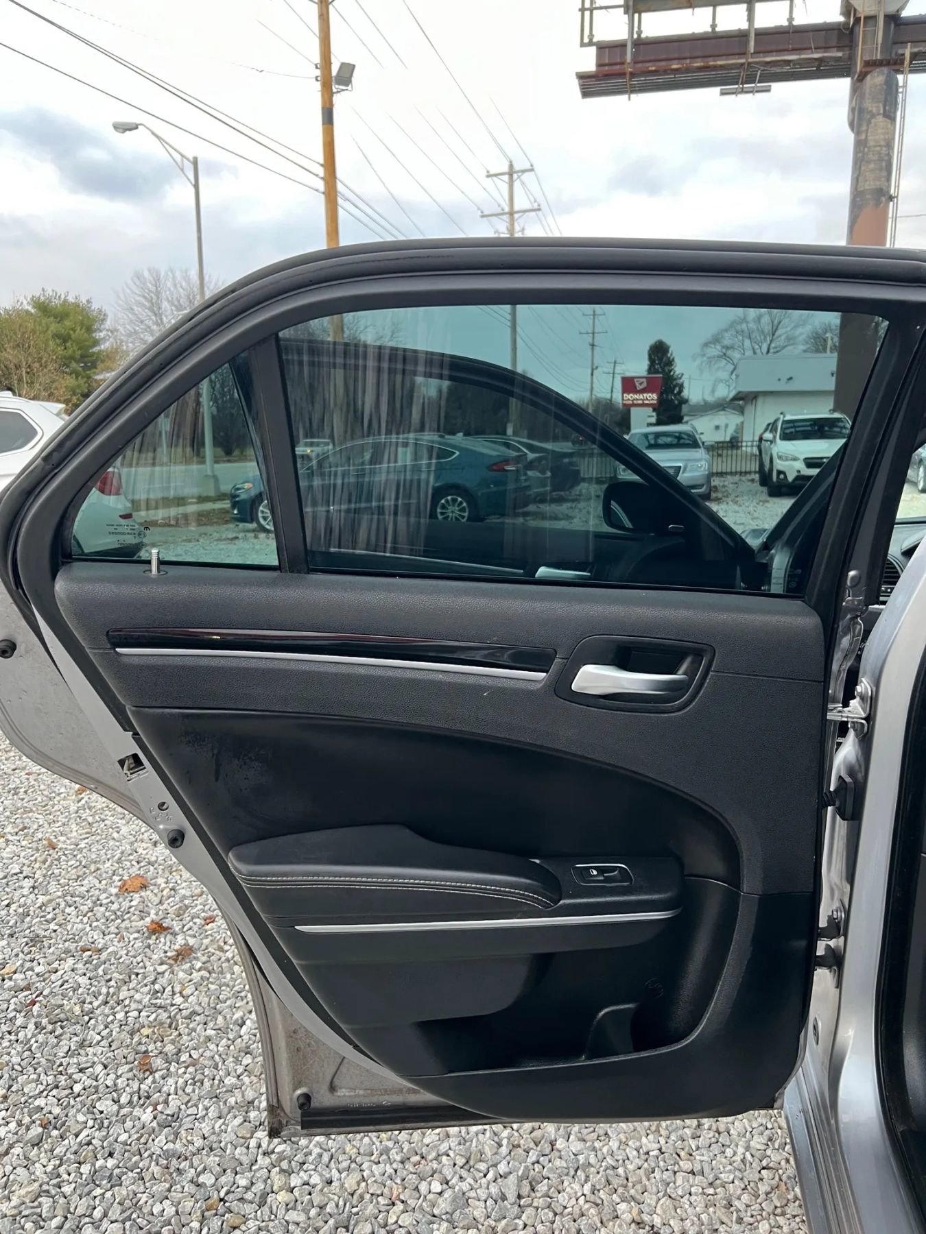 Used 2018 Chrysler 300 S image 10