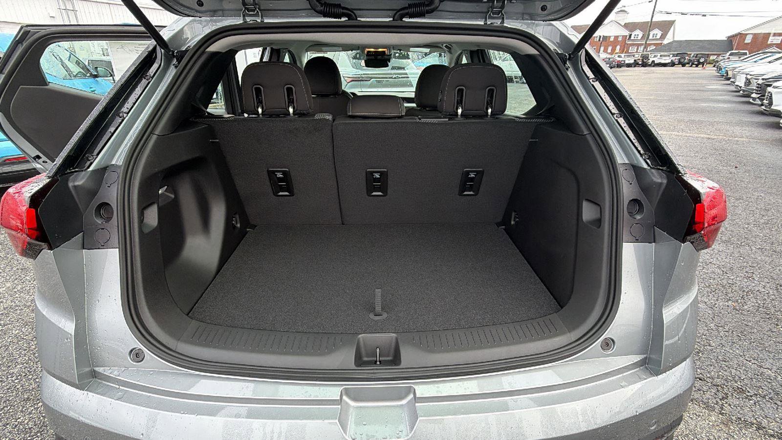 New 2027 Chevrolet Bolt LT w/ Comfort Package FWD image 10