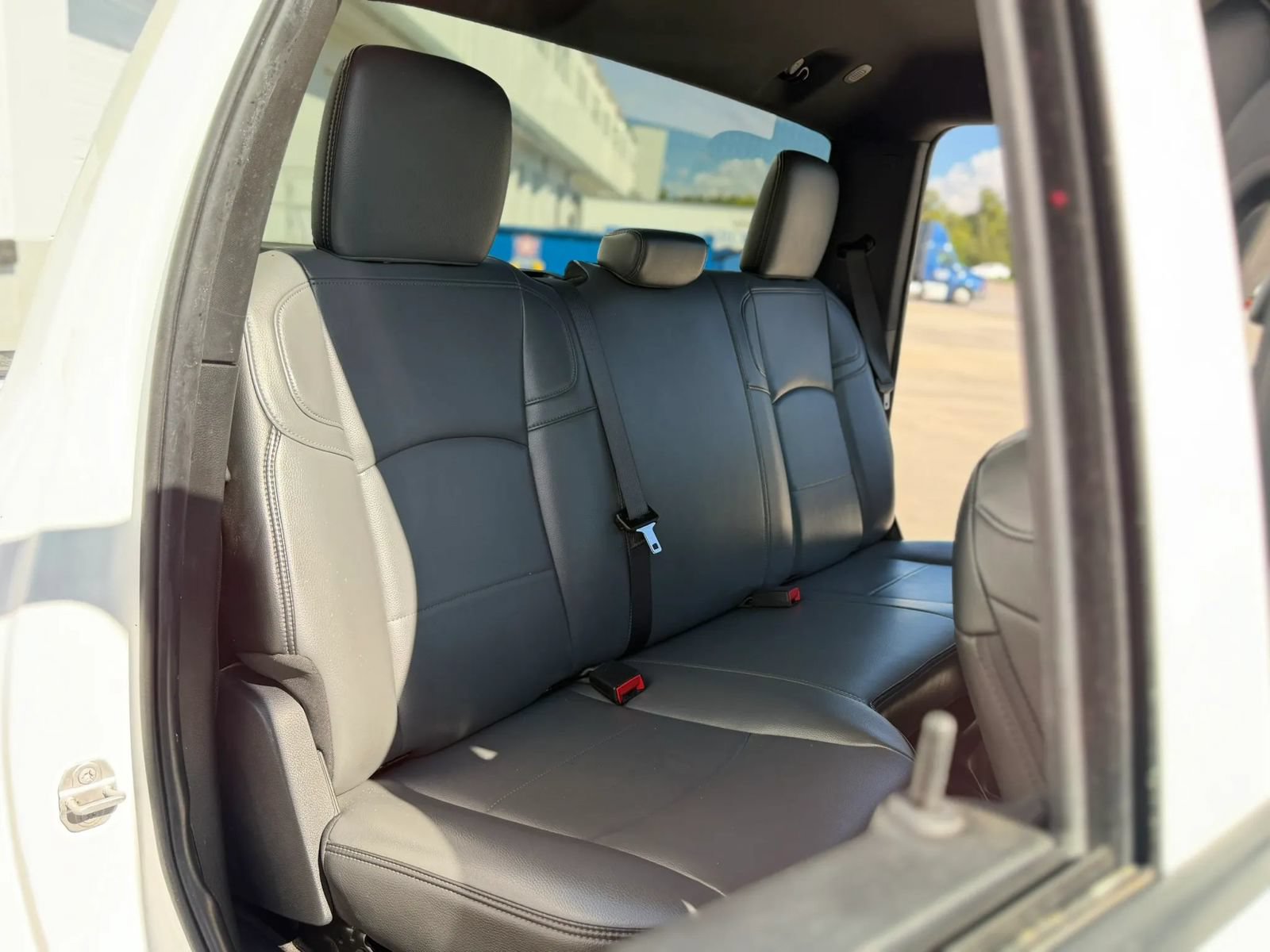 Used 2022 RAM 3500 Tradesman w/ Chrome Appearance Group AWD/4WD image 23