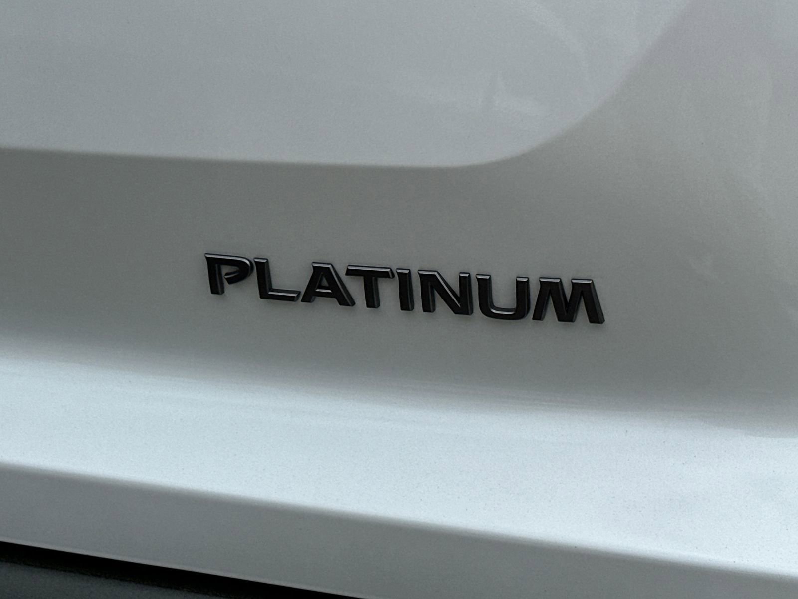 New 2026 Nissan Pathfinder Platinum image 5