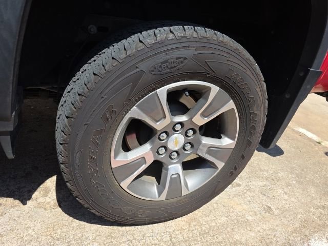 Used 2015 Chevrolet Colorado Z71 AWD/4WD image 13