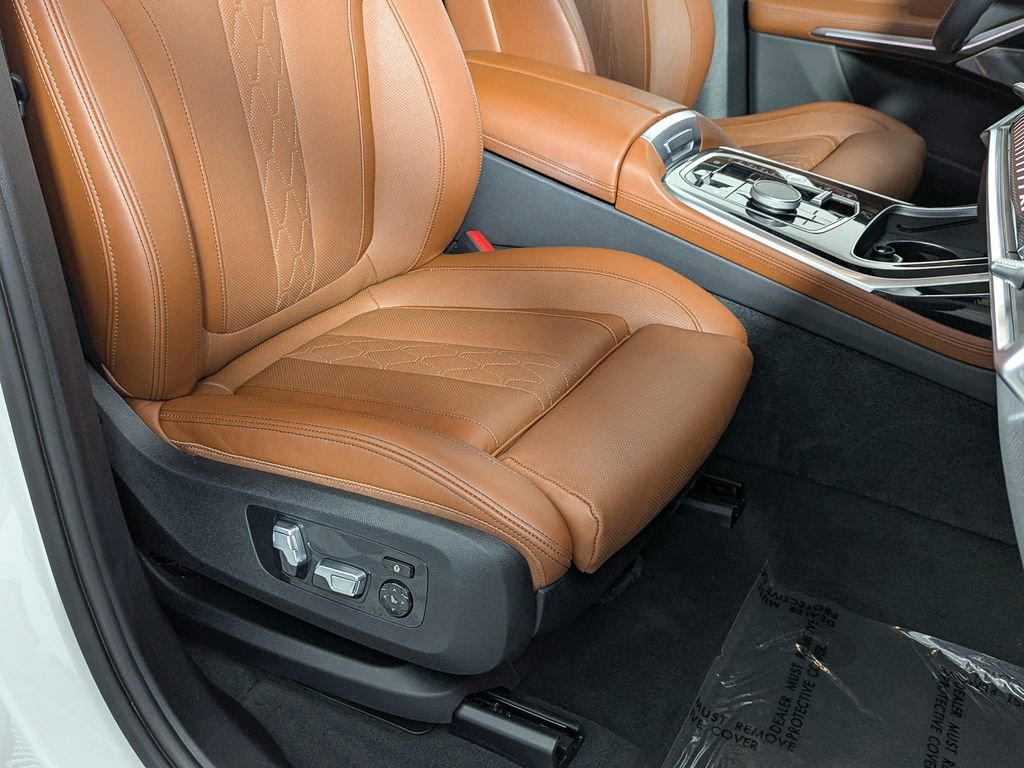 Certified 2023 BMW X7 xDrive40i w/ M Sport Package image 32