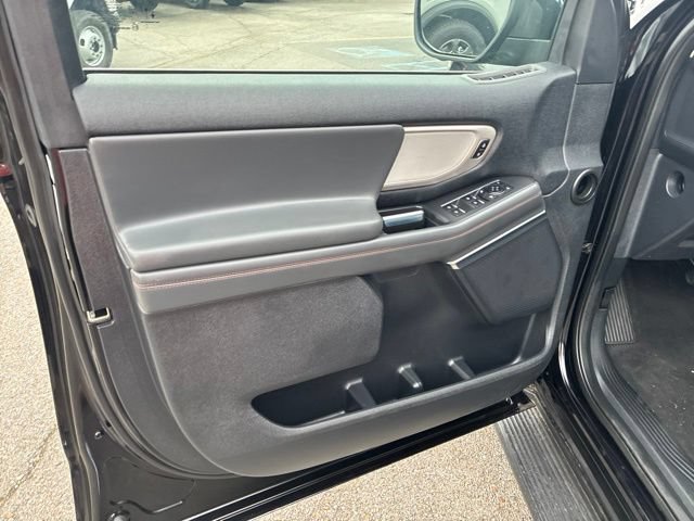 Used 2025 Ford Expedition Active AWD/4WD image 63