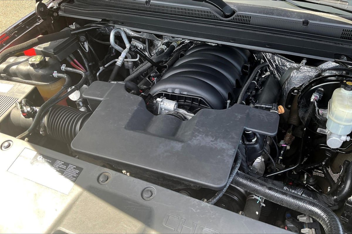 Used 2015 Chevrolet Tahoe LTZ AWD/4WD image 29