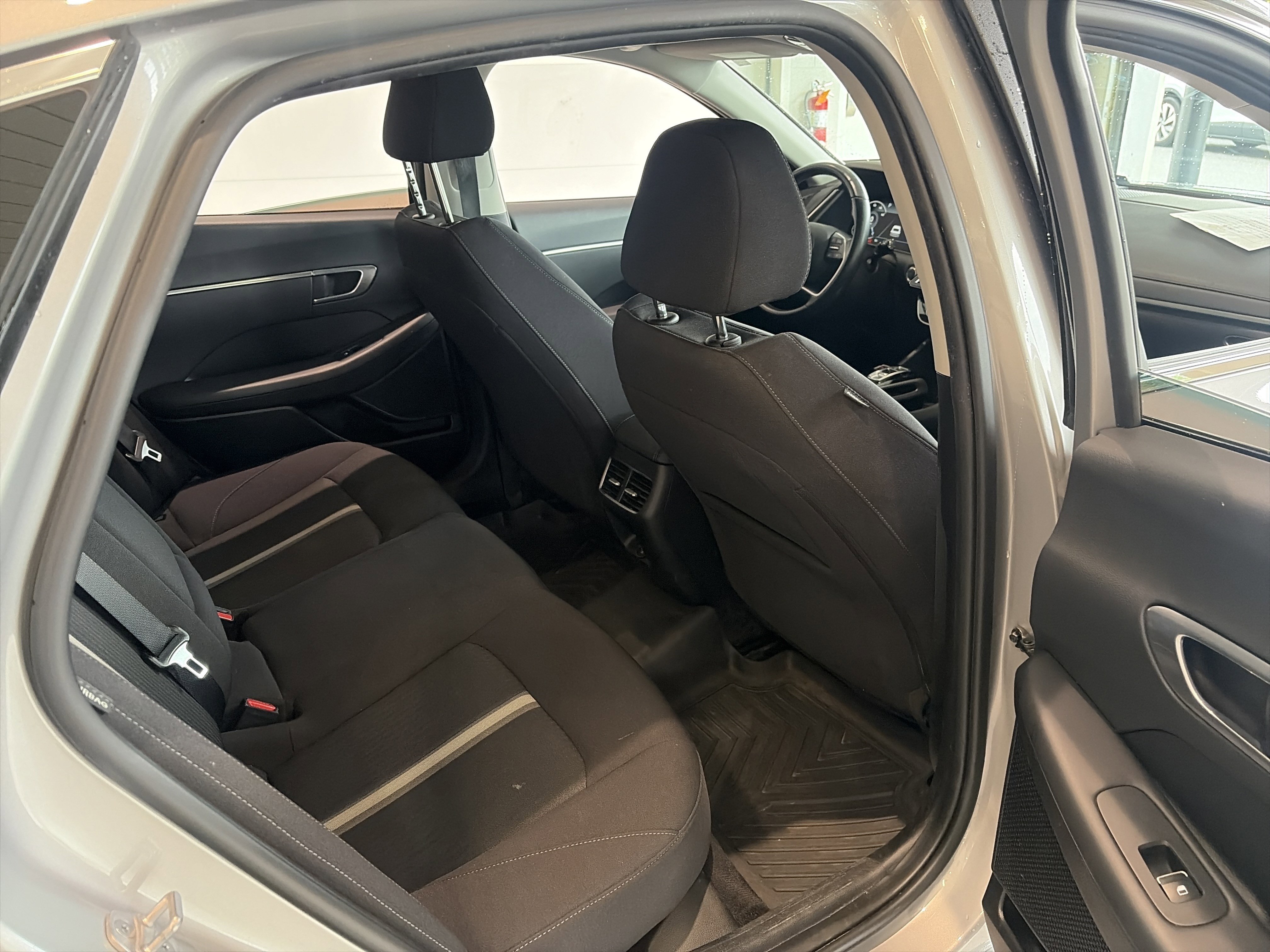Used 2023 Hyundai Sonata SEL w/ Convenience Package FWD image 23