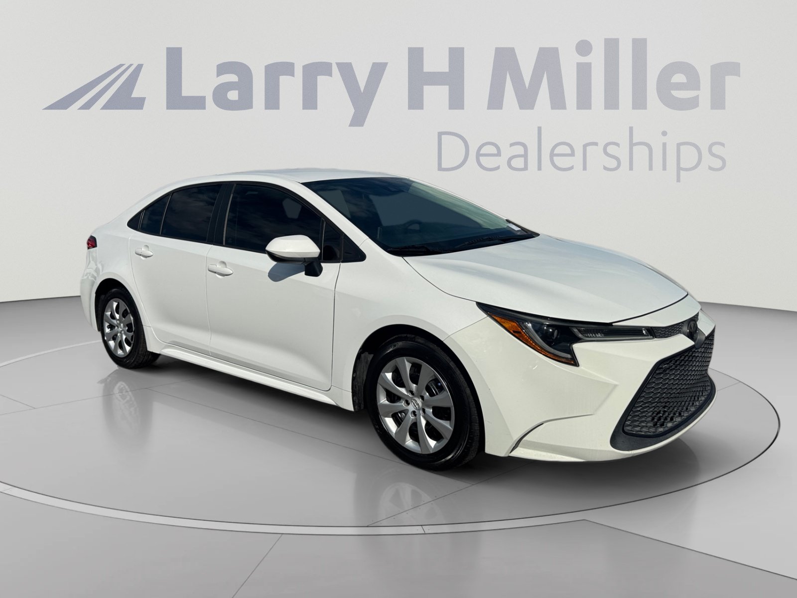 Used 2020 Toyota Corolla LE w/ Carpet Mat Package (TMS) FWD image 7
