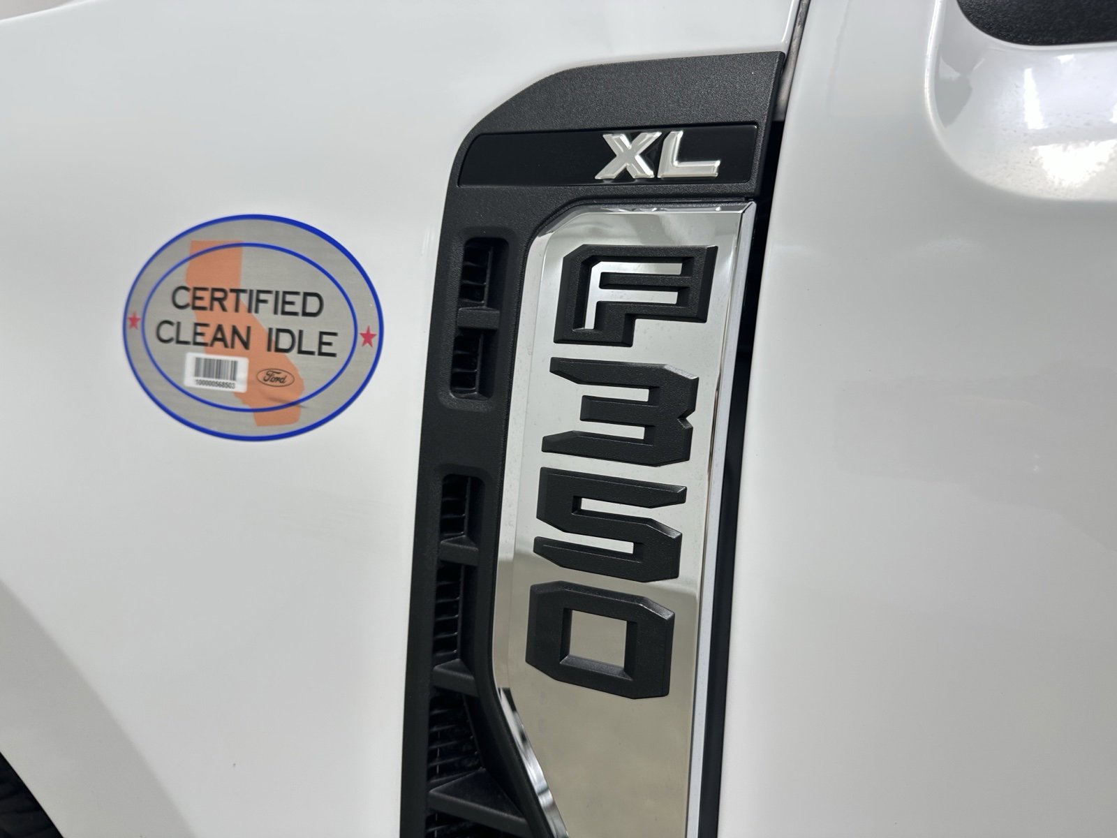 New 2025 Ford F350 XL w/ XL Chrome Package image 4