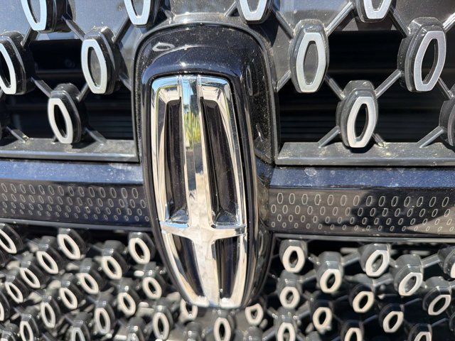 New 2026 Lincoln Navigator L Reserve AWD/4WD image 7