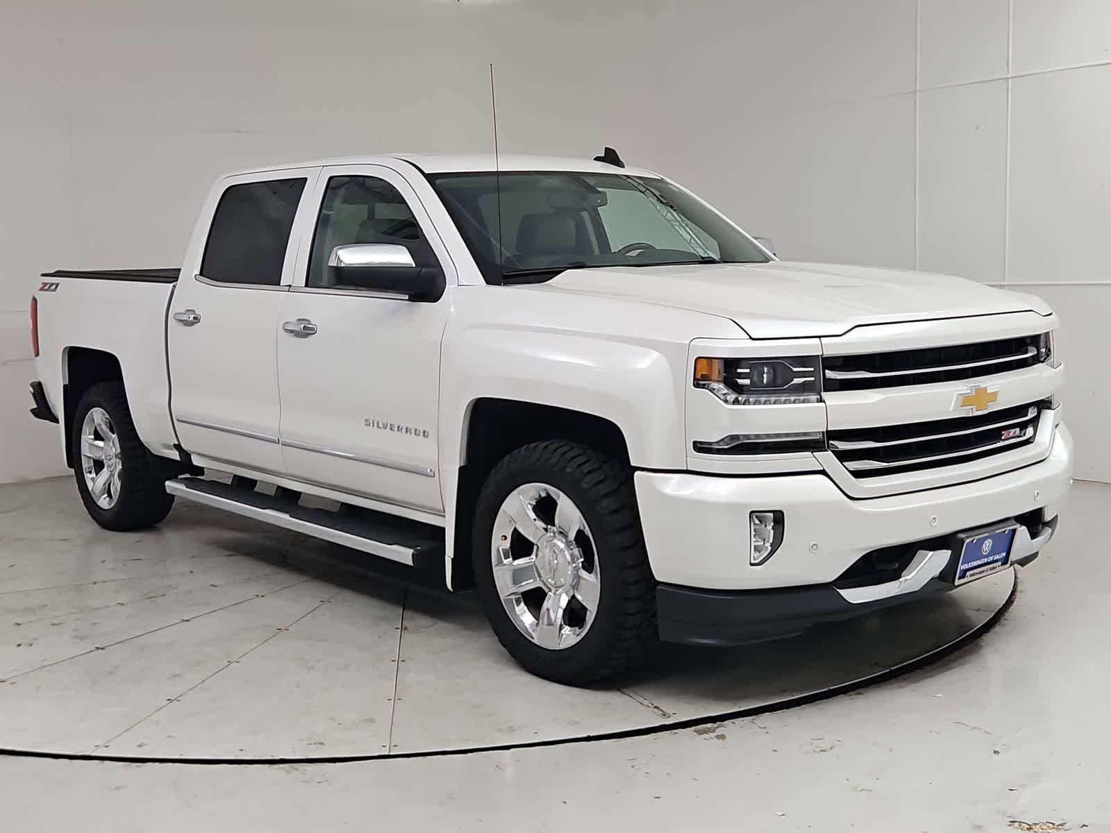 Used 2017 Chevrolet Silverado 1500 LTZ Z71 w/ LTZ Plus Package AWD/4WD image 8