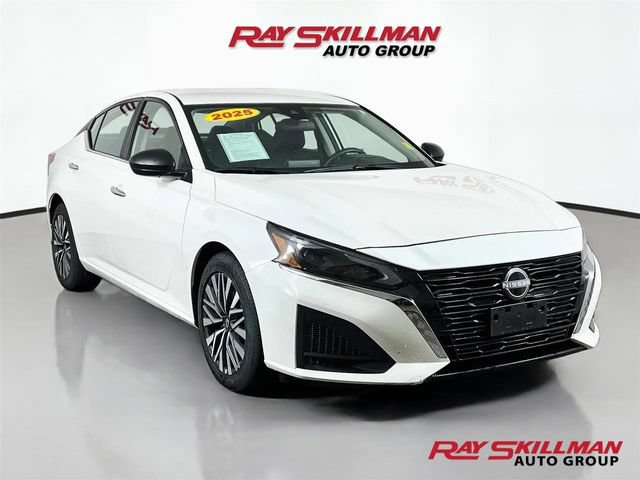 Used 2025 Nissan Altima 2.5 SV