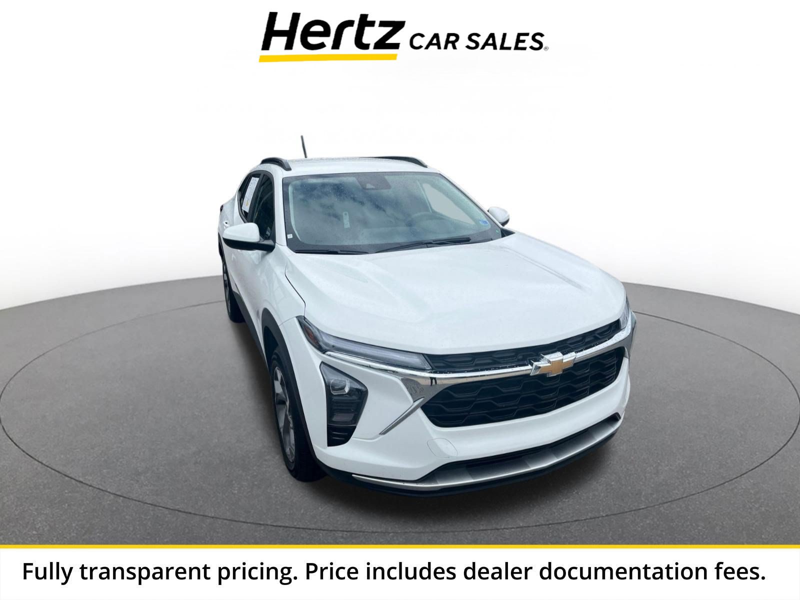 Used 2025 Chevrolet Trax LT FWD image 1