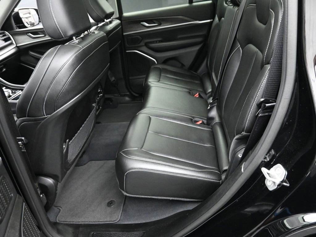 Used 2023 Jeep Grand Cherokee 4WD 4xe image 10