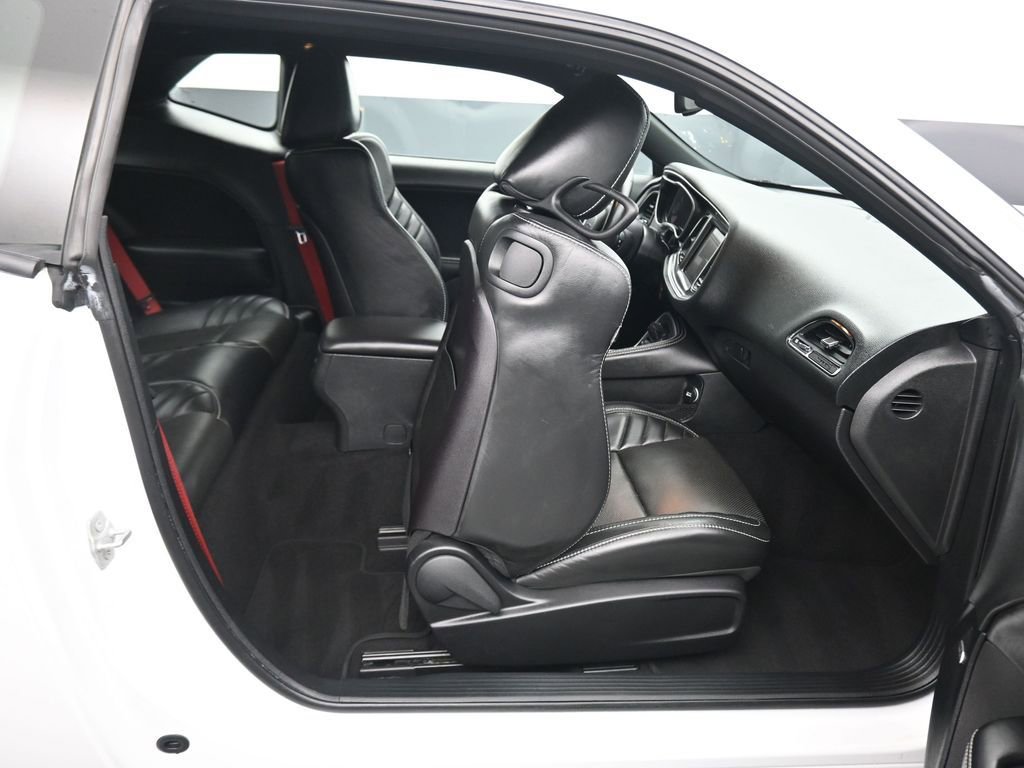 Used 2019 Dodge Challenger SRT Hellcat Redeye image 40