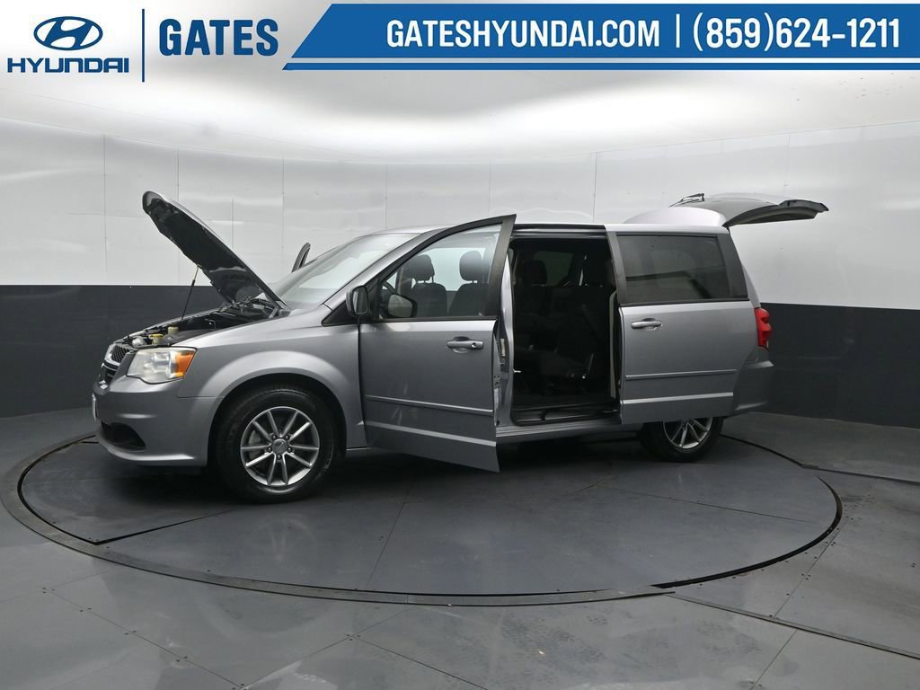 Used 2016 Dodge Grand Caravan SE FWD image 49