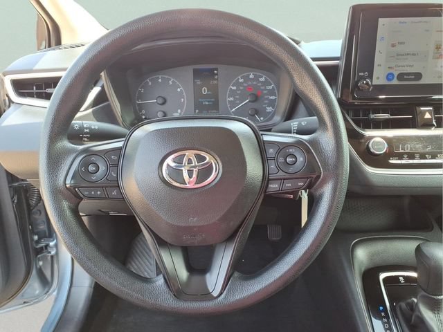 Used 2025 Toyota Corolla LE FWD image 15