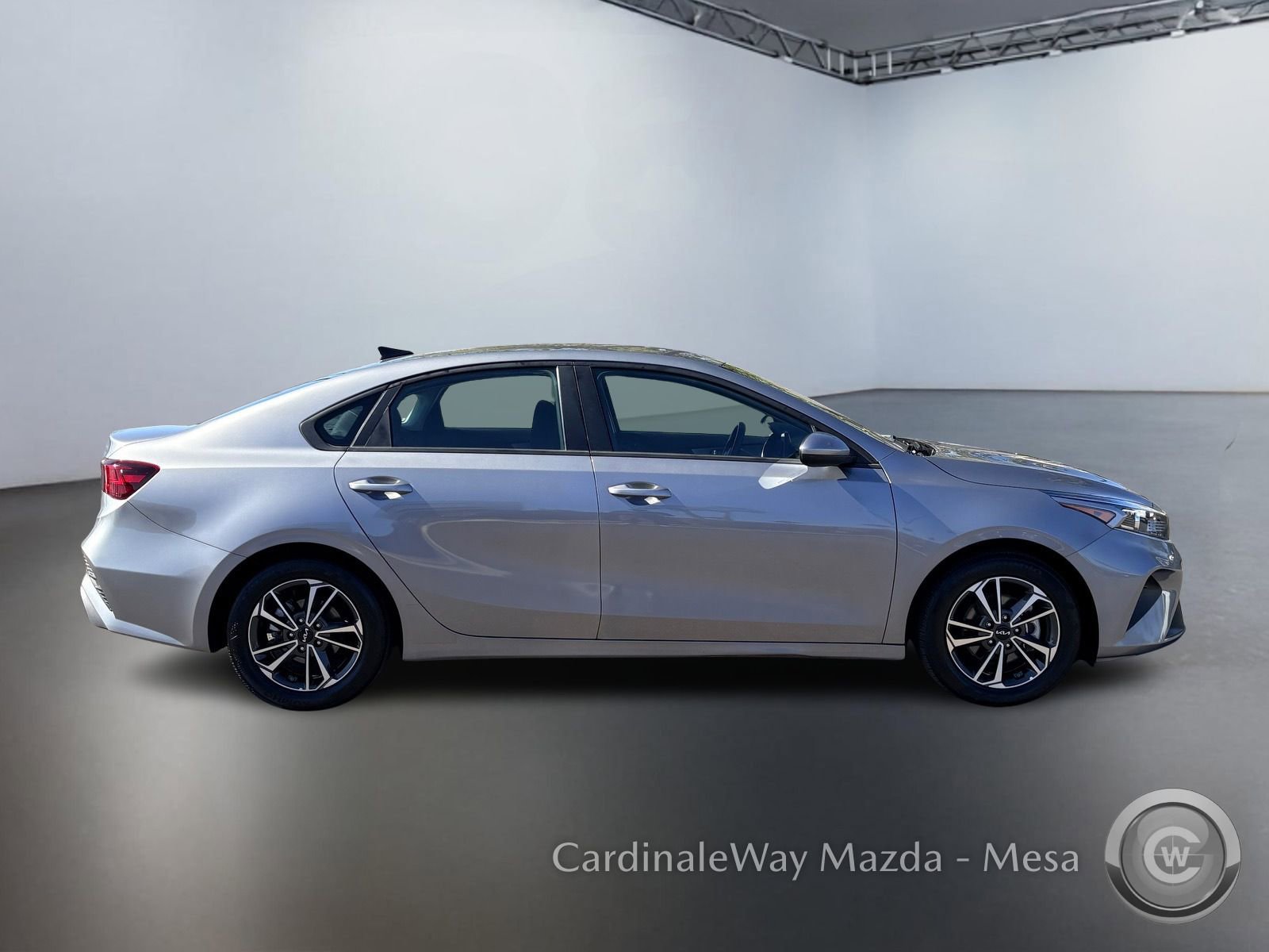 Used 2024 Kia Forte LXS image 3