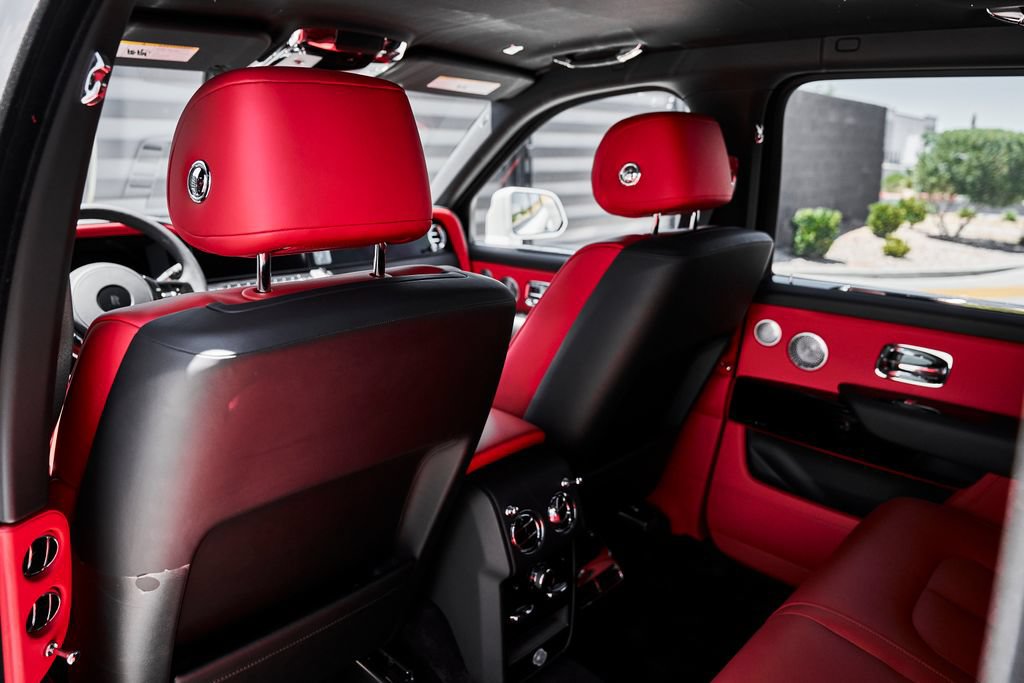 Used 2026 Rolls-Royce Cullinan AWD/4WD image 52