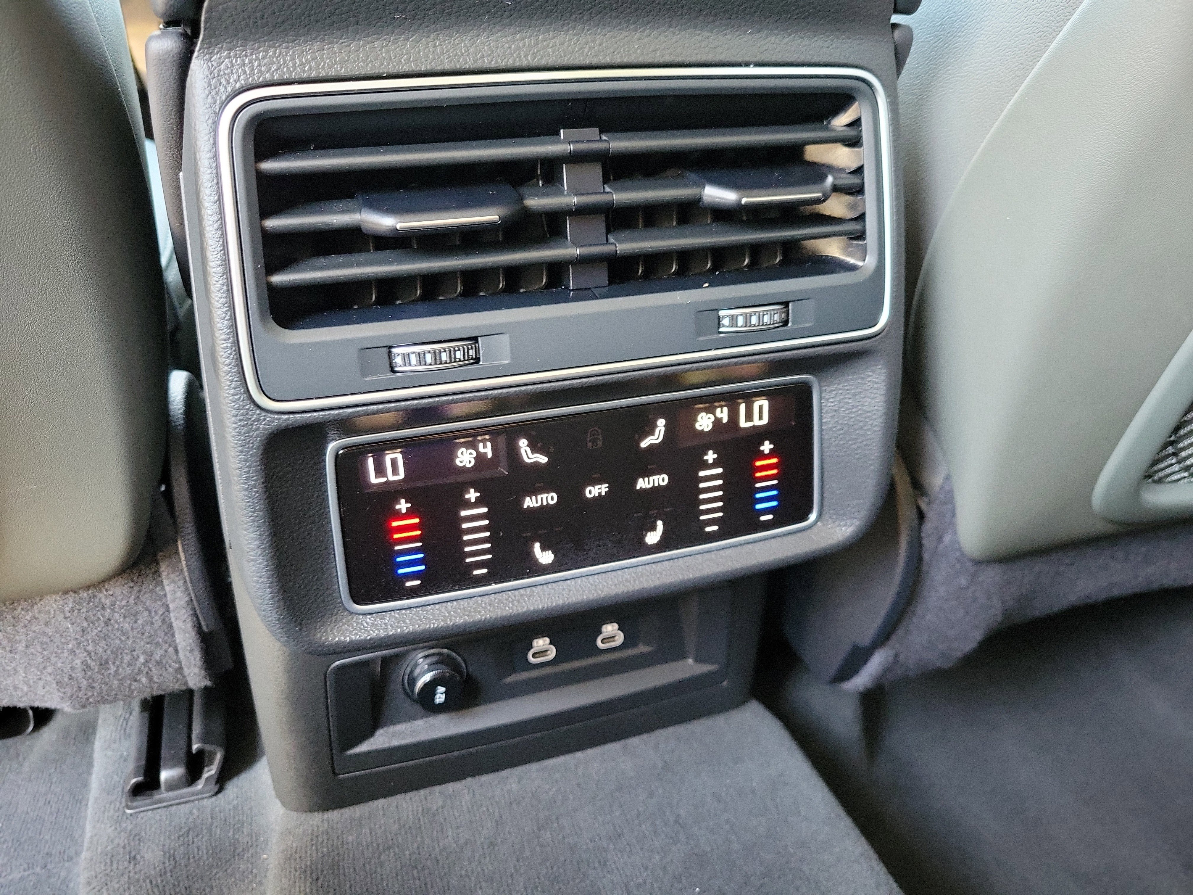 Certified 2025 Audi Q8 Premium Plus image 16