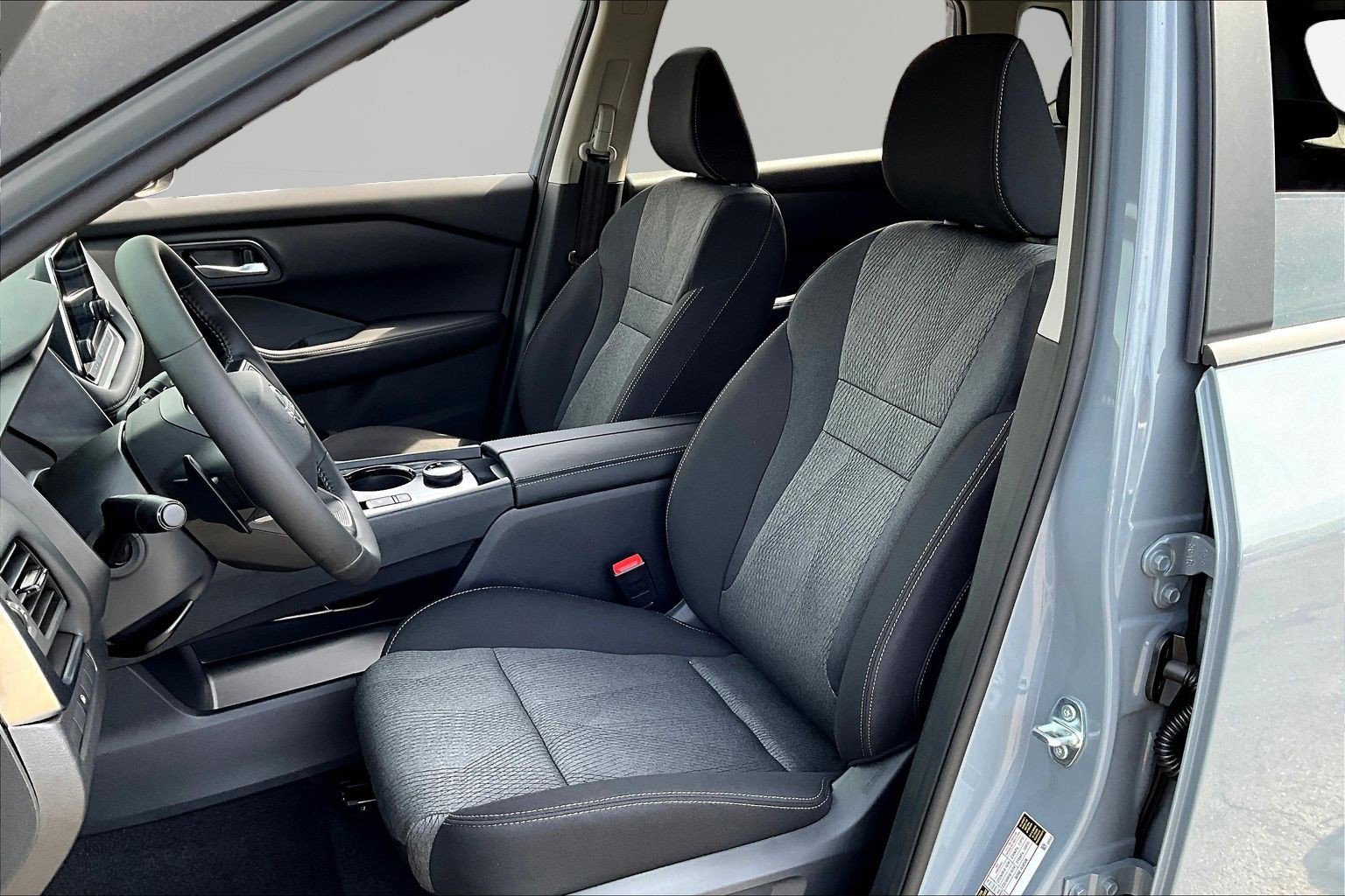New 2026 Nissan Rogue SV AWD/4WD image 16